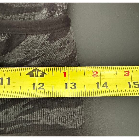 Gymshark Adapt Animal Seamless Sports Bra In Black & Gray Size XS - Picture 4 of 5